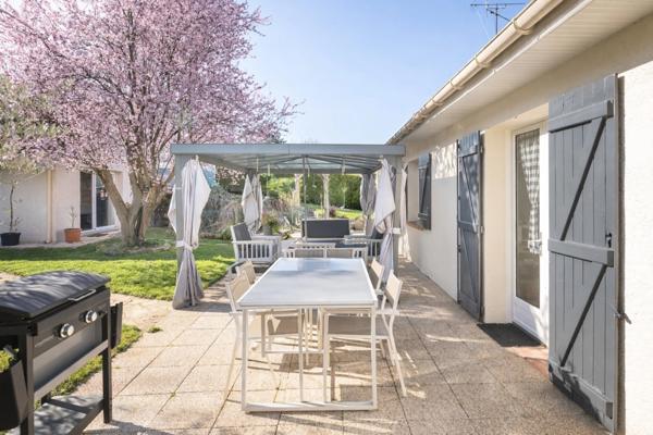 Maison à vendre 5 pièces MANTES LA VILLE (78)130m²-4 chambres-1153m²-garage-sous-sol-dépendance.