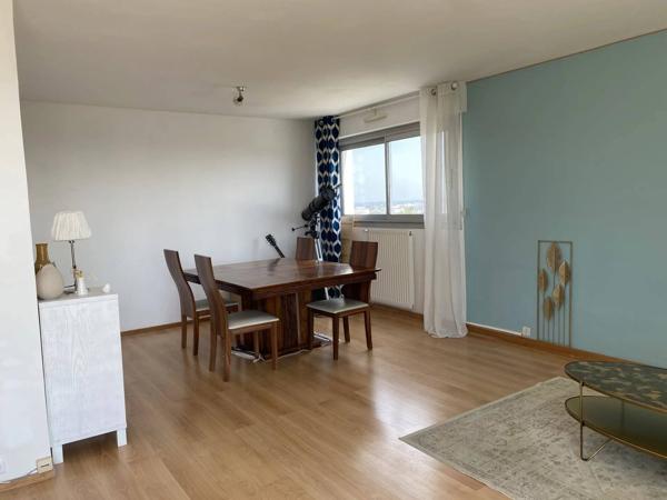 APPARTEMENT T3 AVEC VUE PANORAMIQUE MER