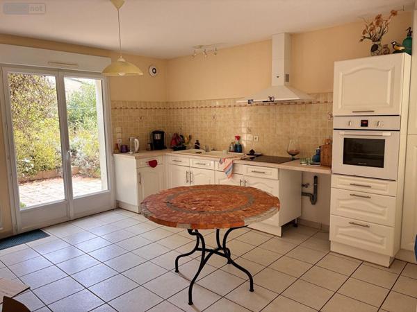 Maison à vendre à La Flèche dans la Sarthe (72200), ref : 2018216