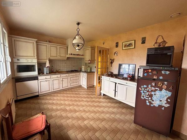 Maison à vendre à La Flèche dans la Sarthe (72200), ref : 2018216