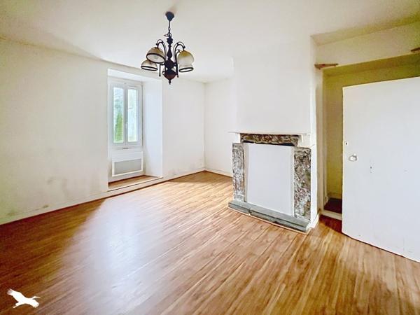 Appartement à vendre 58 300 € Saint-Yrieix-la-Perche 4 p 81 m² DPE F