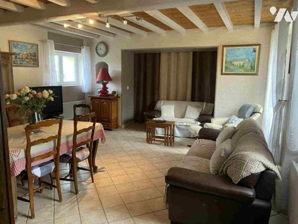 Ferme rénovée avec dépendances