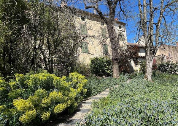 Maison 8 pièces - 200 m²