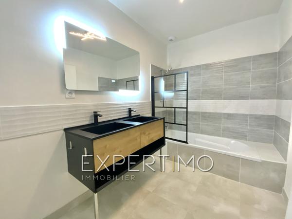 EXCEPTIONNEL à JARD-SUR-MER : Maison neuve de plain-pied T5 de 86 m² à 50 m du Port et à 200 m de la plage