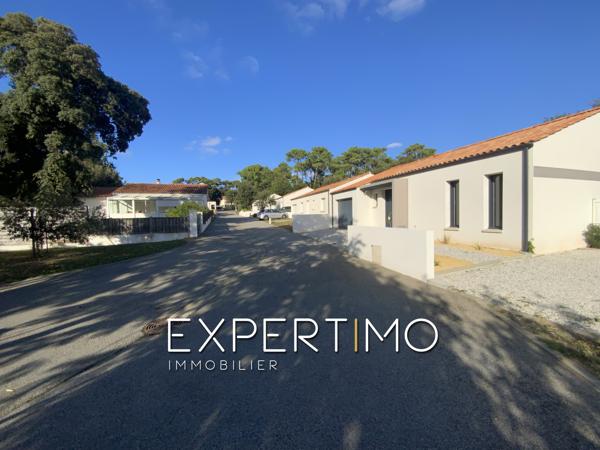 EXCEPTIONNEL à JARD-SUR-MER : Maison neuve de plain-pied T5 de 86 m² à 50 m du Port et à 200 m de la plage