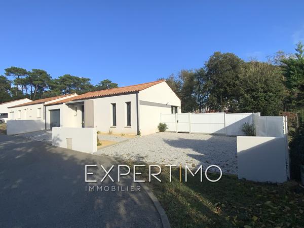 EXCEPTIONNEL à JARD-SUR-MER : Maison neuve de plain-pied T5 de 86 m² à 50 m du Port et à 200 m de la plage