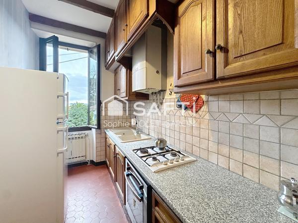 Une maison familiale dans un écrin végétal, entre mer et collines, les  Calanques à portée de main.