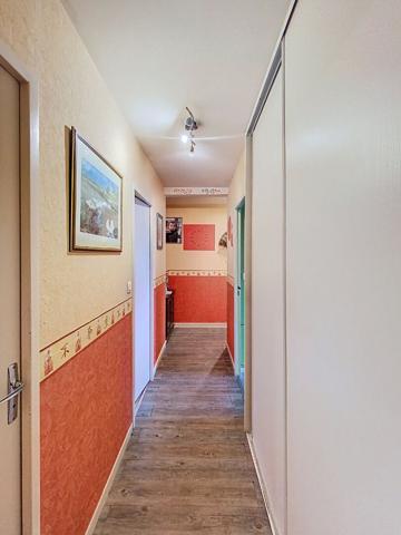 A VENDRE Appartement de type 3 avec balcon à Angers (quartier Bon Repos)