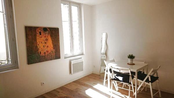 Avignon (84000) appartement refait à neuf plein de charme à coté du palais bail étudiant