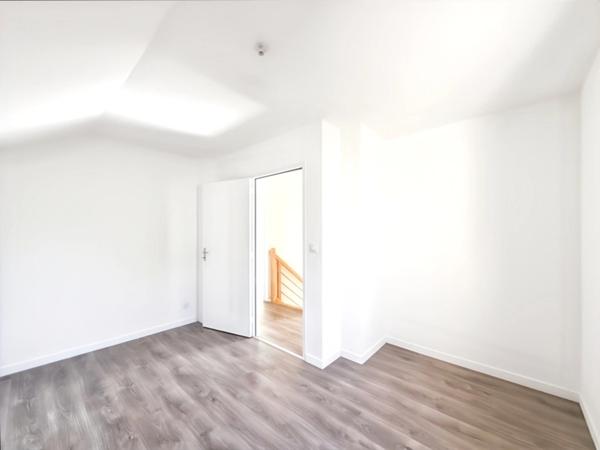 SAINT MARC SUR MER - PLAGE A PIED - MAISON LOFT 3 CHAMBRES - GARAGE & PARKING - LIVRAISON PRINTEMPS