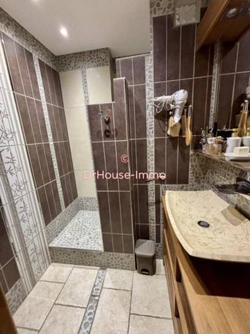 Maison à vendre 7 pièces de 284 m²