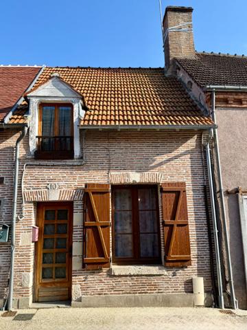 Pépite de Caractère au Coeur Historique de La Ferté Saint Aubin !