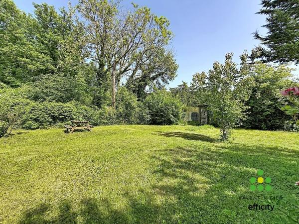 Maison
         5 pièces
        - 116 m² Exclusivité 179 000 € *