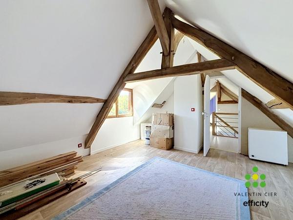 Maison
         5 pièces
        - 116 m² Exclusivité 179 000 € *