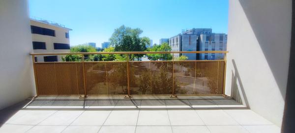 Appartement
         4 pièces
        - 77 m² Exclusivité 250 000 € *