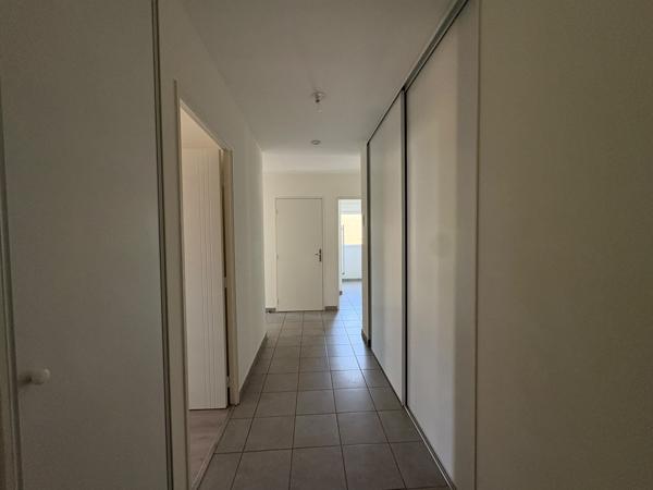 Appartement
         4 pièces
        - 77 m² Exclusivité 250 000 € *