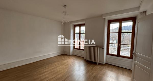 Location Appartement 3 pièces 90.18 m² - Bourg-argental 42220