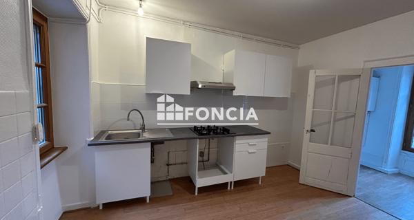 Location Appartement 3 pièces 90.18 m² - Bourg-argental 42220