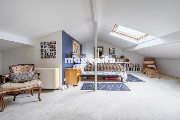 Maison
         5 pièces
        - 182 m² Exclusivité