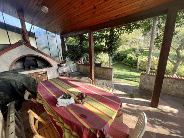 Maison
         5 pièces
        - 115 m²