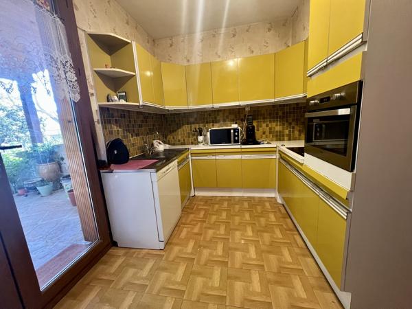 Maison
         5 pièces
        - 115 m²