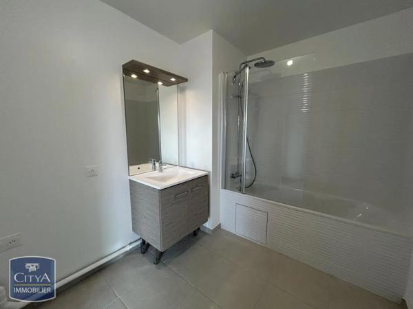 Appartement à louer 3 pièces 76.26m²