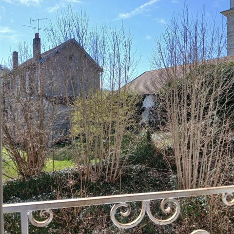 Appartement T2 bis en duplex 53.8 m2 à FRAISANS