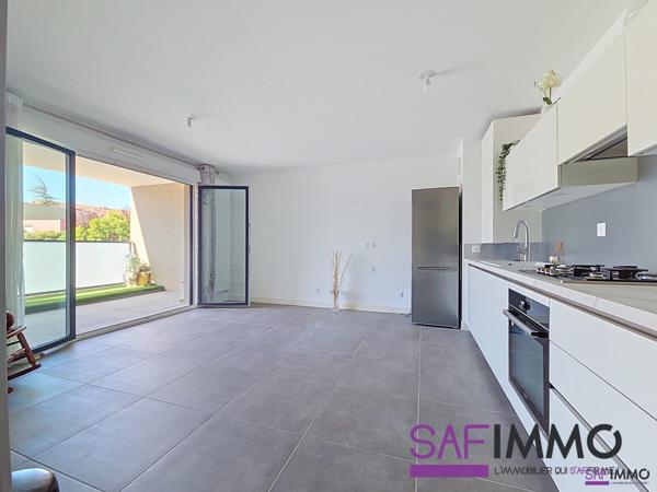 APPARTEMENT T3 CENTRE PIERRE BENITE