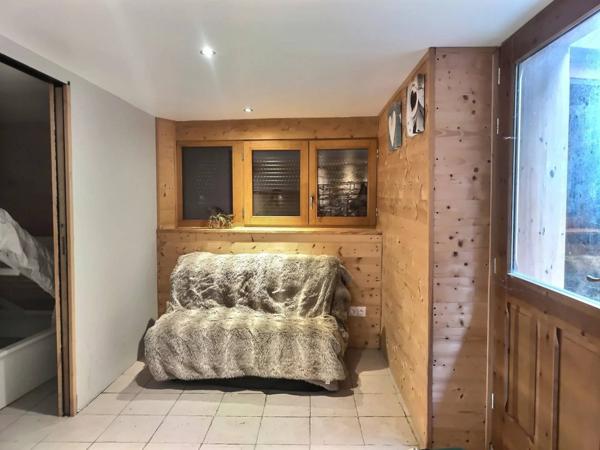 Chalet en pierre de 250 m2 sur 6 niveaux à Peisey Village