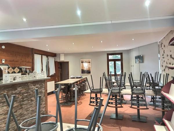 Chalet en pierre de 250 m2 sur 6 niveaux à Peisey Village