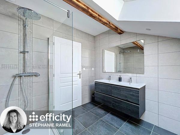 Maison 8 pièces - 150 m² Exclusivité efficity