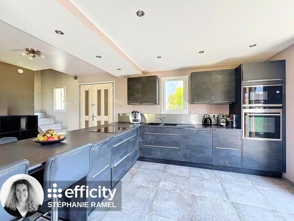 Maison 8 pièces - 150 m² Exclusivité efficity