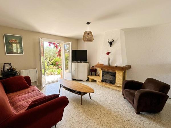 VENTE MAISON DE 90 M2 DE PLAIN-PIED AVEC JARDIN ET GARAGE DANS UN SECTEUR RÉSIDENTIEL À LA CIOTAT