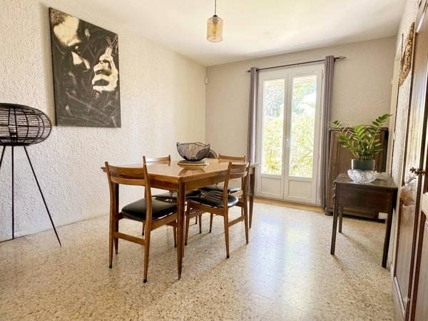 VENTE MAISON DE 90 M2 DE PLAIN-PIED AVEC JARDIN ET GARAGE DANS UN SECTEUR RÉSIDENTIEL À LA CIOTAT