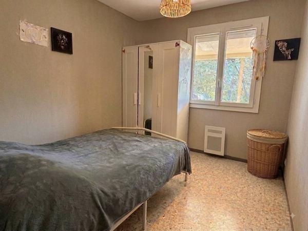 VENTE MAISON DE 90 M2 DE PLAIN-PIED AVEC JARDIN ET GARAGE DANS UN SECTEUR RÉSIDENTIEL À LA CIOTAT