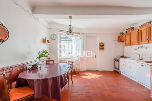 RARE - Dernier étage avec ascenseur - Appartement familial - Place louis pradel