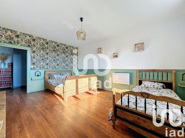 Maison 10 pièces de 258 m² à La Ferté-en-Ouche (61550)