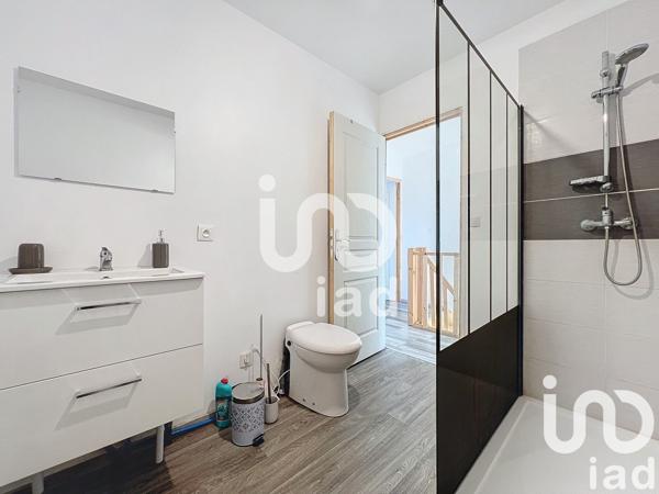 Maison 10 pièces de 258 m² à La Ferté-en-Ouche (61550)