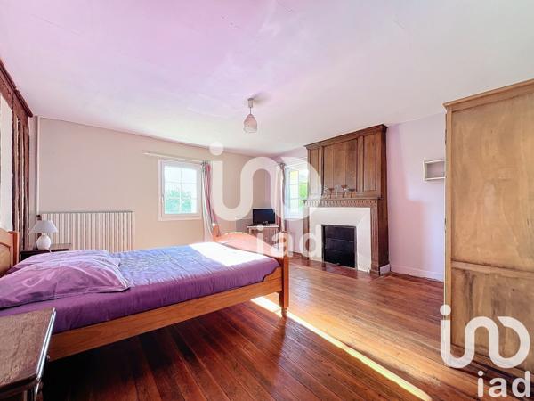 Maison 10 pièces de 258 m² à La Ferté-en-Ouche (61550)