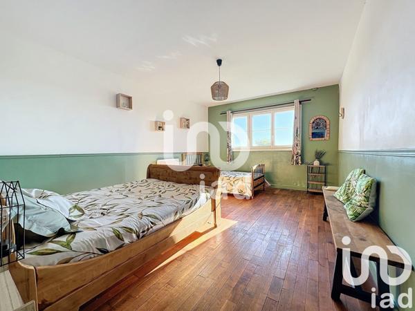 Maison 10 pièces de 258 m² à La Ferté-en-Ouche (61550)