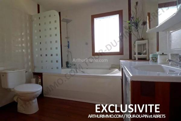 Vente Maison 6 pièces 141 m2 à La Tour-du-Pin