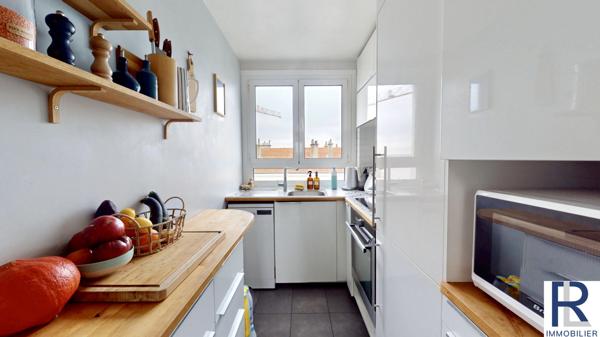 Issy-les-Moulineaux (92130) Bel appartement de trois pièces de 52 m2 avec vues à Issy-les-Moulineaux