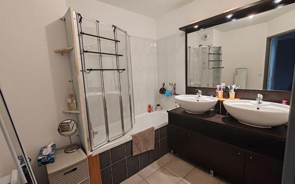 Appartement à louer    3 pièces •  Agde