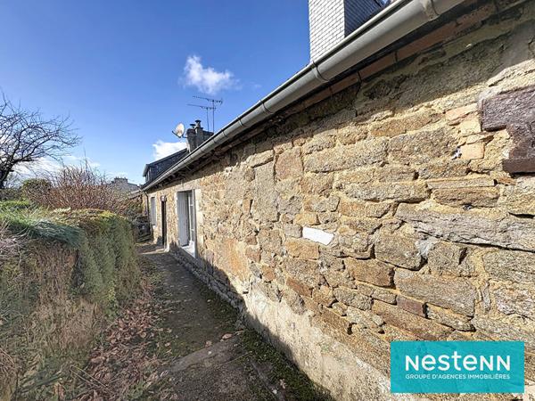 Maison Quintin centre, a rénover, grenier aménageable, sur 420 m² de terrain