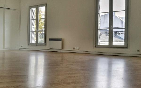 Appartement à louer    4 pièces •  Tours