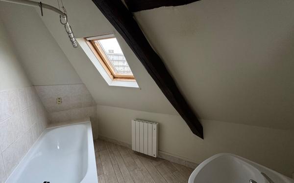 Appartement à louer    4 pièces •  Tours