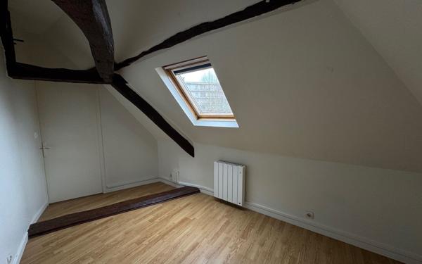 Appartement à louer    4 pièces •  Tours