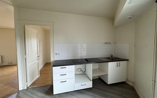 Appartement à louer    4 pièces •  Tours