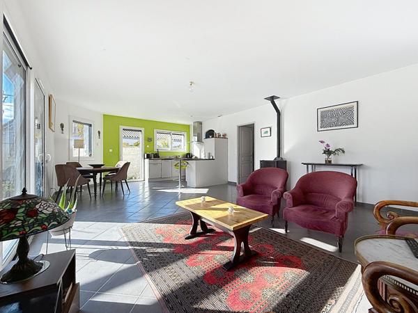 Maison plain pieds lumineuse 3 chambres 93 m2 avec garage
