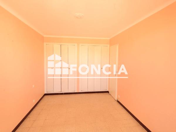 Location Appartement 2 pièces 38.25 m² - 15 RUE SAINT LAURENT Nimes 30900